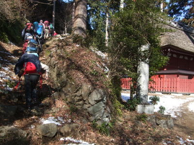 竹寺から子ノ権現に向かって歩きはじめた写真